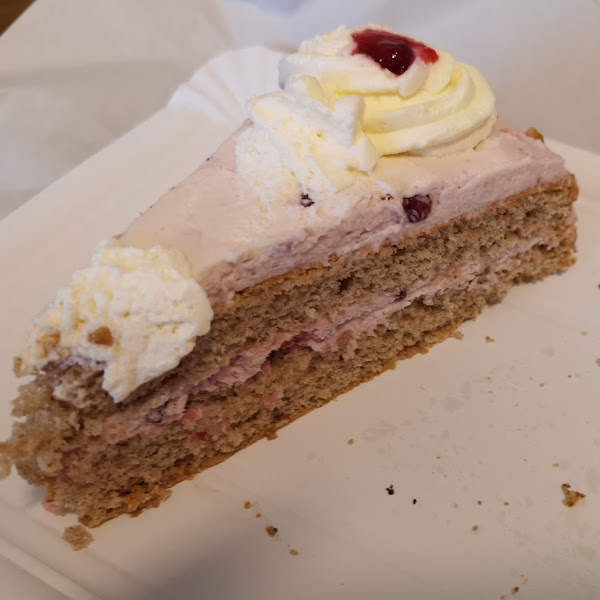 Gluten-Free Dessert at Auszeit Cafe und Bistro