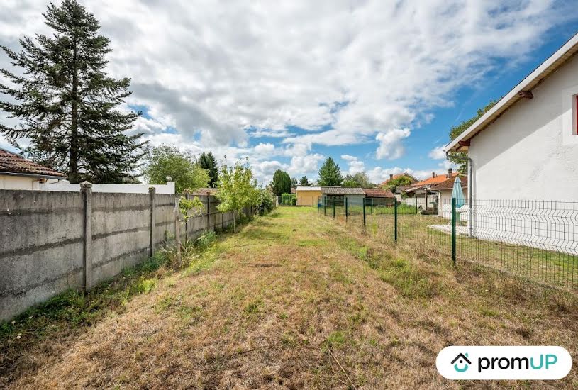  Vente Terrain à bâtir - 526m² à Saint-Yzan-de-Soudiac (33920) 