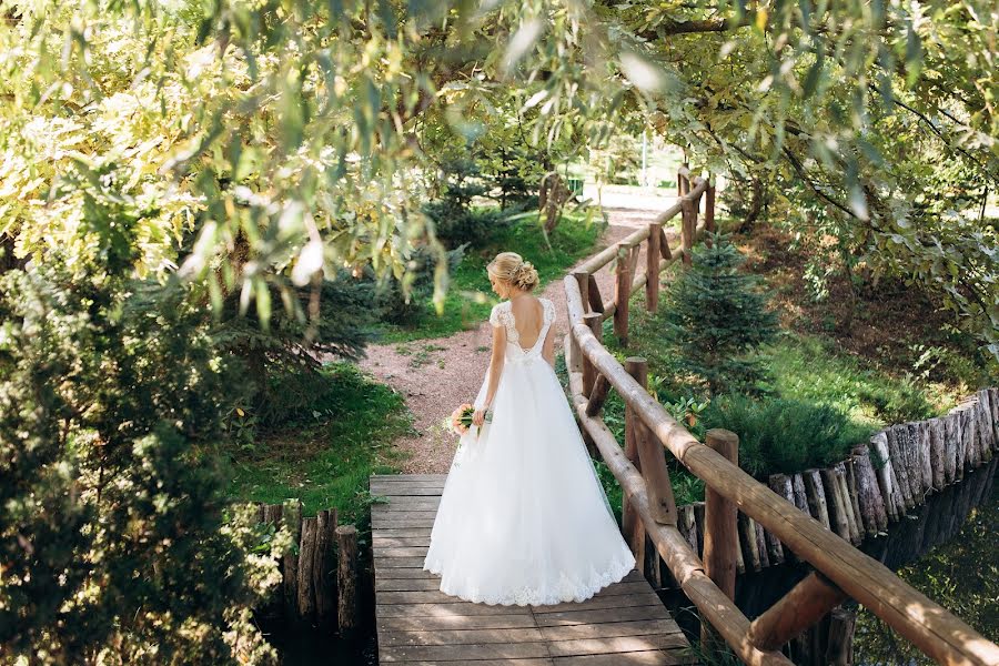 Wedding photographer Vladimir Popovich (valdemar). Photo of 25 February 2016