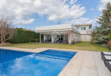 Villa 1