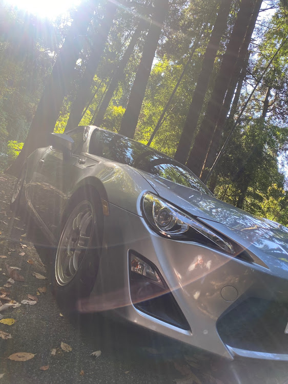 86の紅葉が無かった・もはや廃道だろ・オービスあぶねぇ・いつになったらワンオフテール完成するんやろに関するカスタム事例の投稿画像3枚目