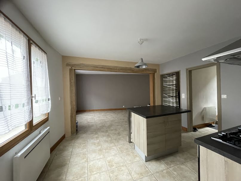 Vente maison 4 pièces 85 m² à Saint-Léonard-de-Noblat (87400), 114 900 €