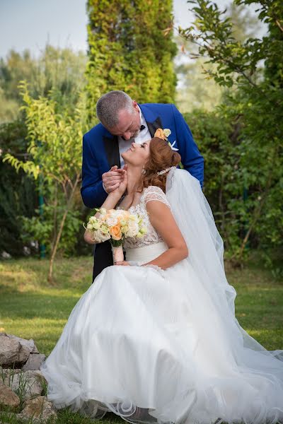 Fotografo di matrimoni Cristian Stoica (stoica). Foto del 18 ottobre 2017