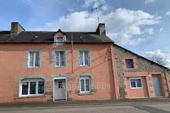 maison à Saint-Nicolas-du-Pélem (22)