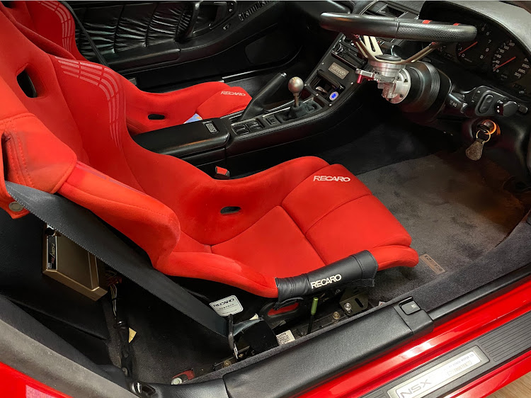 NSXの二桁ナンバー・そろそろエアコンがやばい💦・ガレージ・ボクスパに関するカスタム事例の投稿画像2枚目