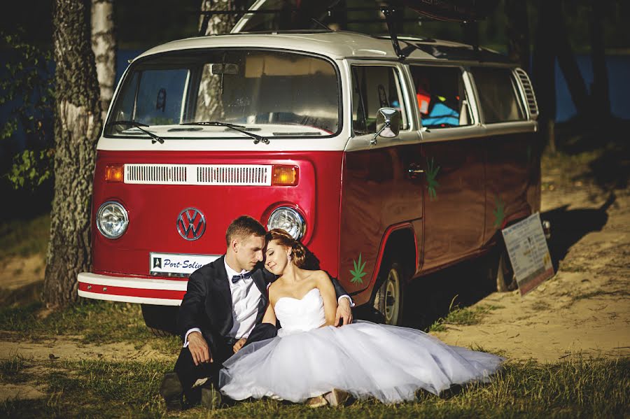 Fotógrafo de casamento Radek Kazmierczak (radekkazmierczak). Foto de 23 de agosto 2016