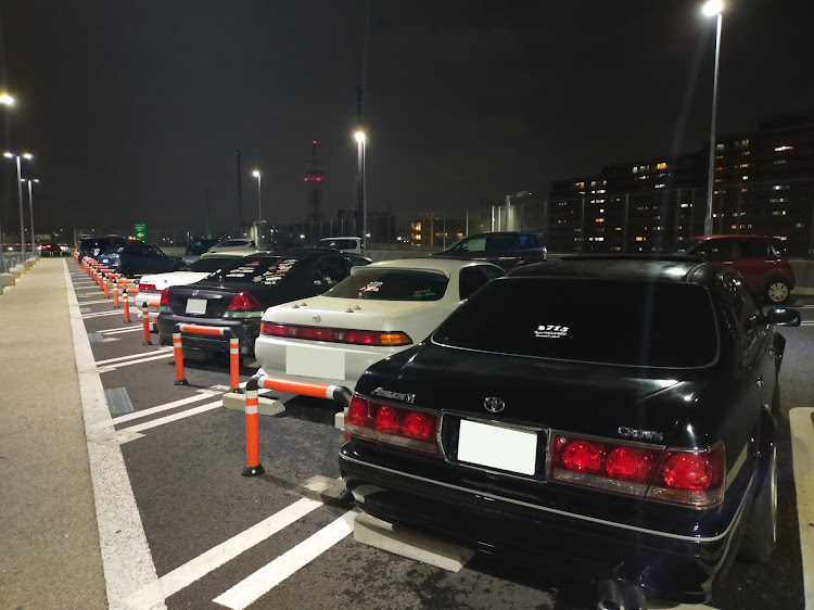 さくちゃん♪(たまにさく山紀信)さんが投稿した夜の部スタート・緊急ミーチング・全国35000人のファンを持つ人物w・JZX100・JZX110に関するカスタム事例の投稿画像3枚目