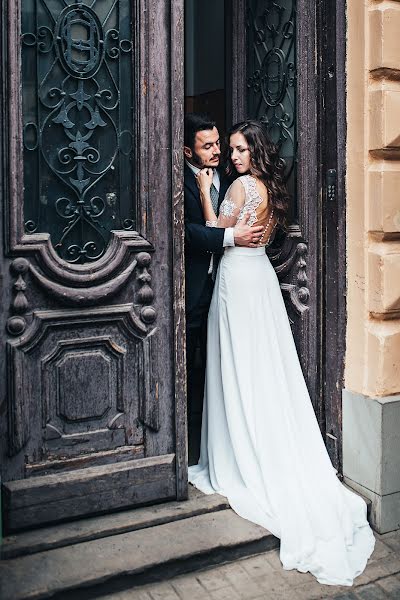 Fotografo di matrimoni Volodimir Lesik (tsembel). Foto del 2 luglio 2020