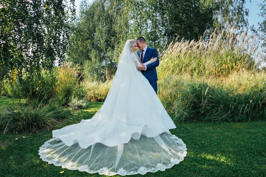 Hochzeitsfotograf Vladimir Petrov (vladkirshin). Foto vom 1. April 2020