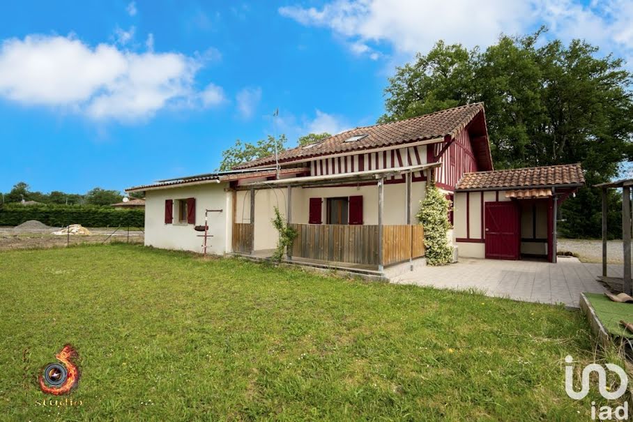 Vente maison 6 pièces 128 m² à Villeneuve-de-Marsan (40190), 199 000 €
