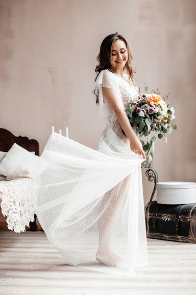 Wedding photographer Anastasiya Sviridenko (fotosviridenko). Photo of 9 December 2019