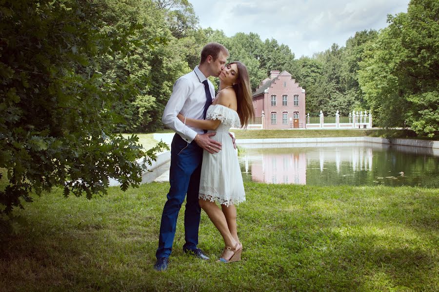 Fotógrafo de casamento Nadezhda Volkova (nadehdavolkova). Foto de 4 de dezembro 2016