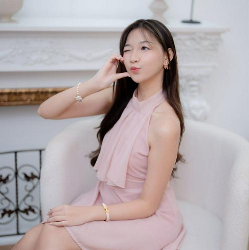 ☁️ ✦ บีบัวว ᵇ ᵁ ᵃ 🦖✨-profile