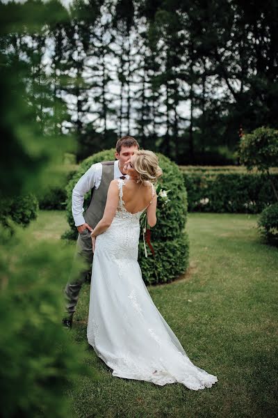 Fotógrafo de casamento Darya Baeva (dashuulikk). Foto de 22 de julho 2019