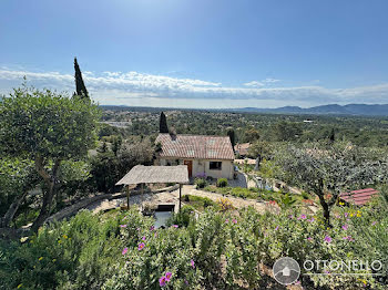 maison à Roquebrune-sur-Argens (83)