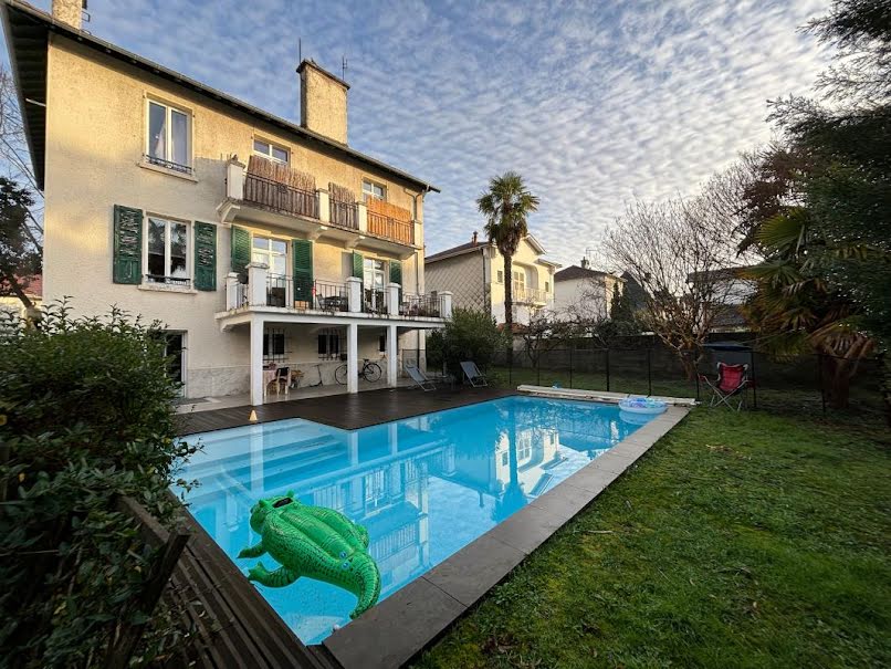 Vente villa 7 pièces 240 m² à Pau (64000), 549 000 €