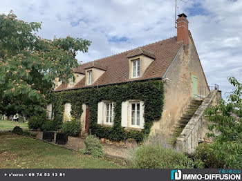 maison à Saint-Amand-Montrond (18)