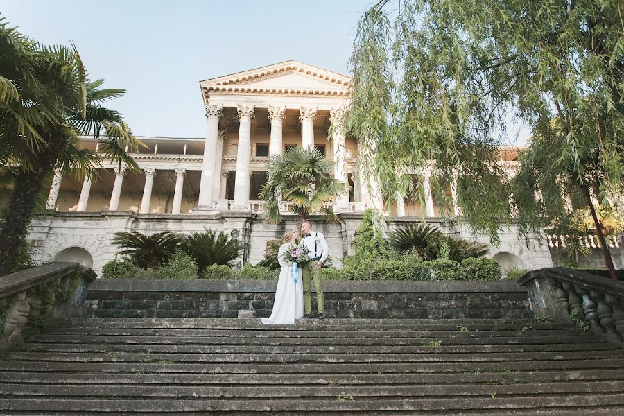 Fotografo di matrimoni Yana Semernina (yanas). Foto del 23 luglio 2016