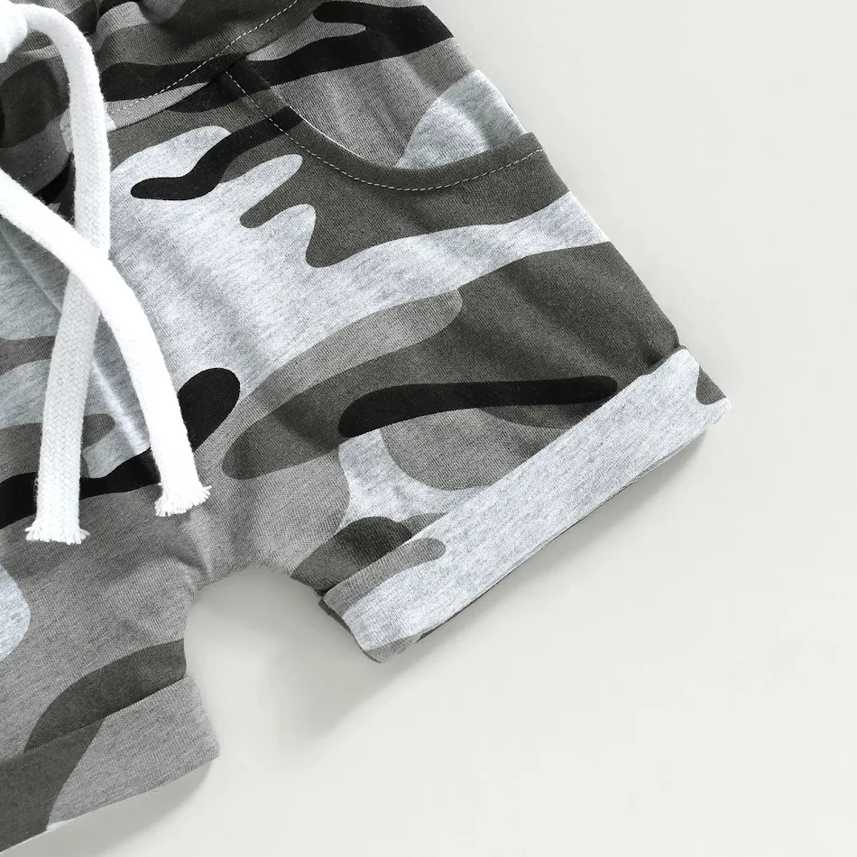 Boys' Hooded Vest T-shirt Suit. Comfortable and stylish set for boys, perfect for playing and everyday activities. Great