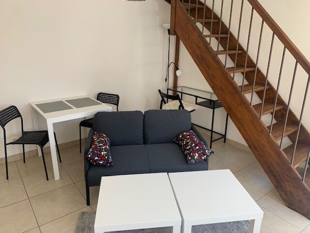 Location  appartement 2 pièces 29 m² à Nimes (30000), 500 €