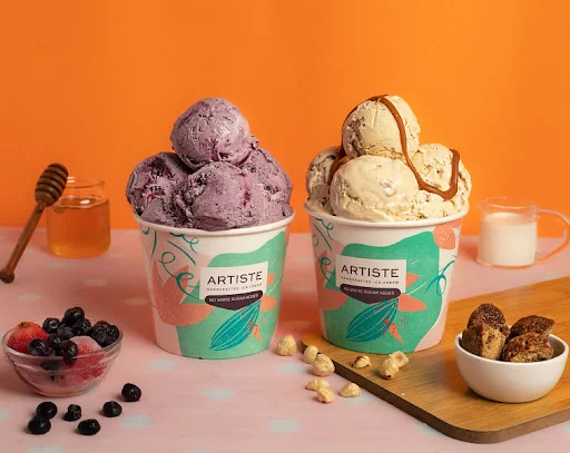 Blueberry Ice Cream & Salted Caramel Ice Cream 600 Ml Combo