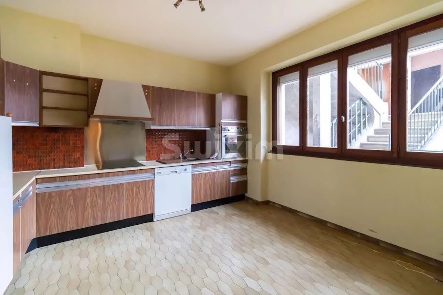 Vente appartement 4 pièces 116 m² à Saint claude (39200), 90 000 €