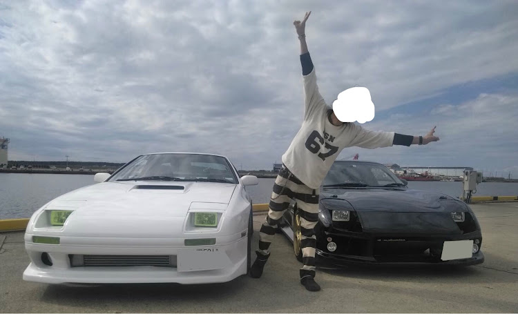 RX-7のカッコイイFC保存会・固定ライトコラボ・酒田舞妓・オランダせんべいに関するカスタム事例の投稿画像3枚目