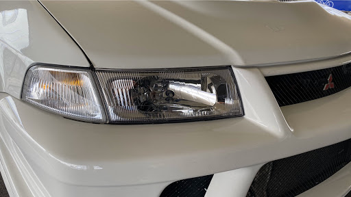 お得な情報満載 ランサーエボリューションのランエボ6・ヘッドライト交換・HID パーツ