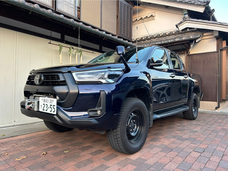 ハイラックスの今年1年ありがとうございました・来年もよろしくお願いします・洗車・四輪駆動警ら隊に関するカスタム事例の投稿画像1枚目
