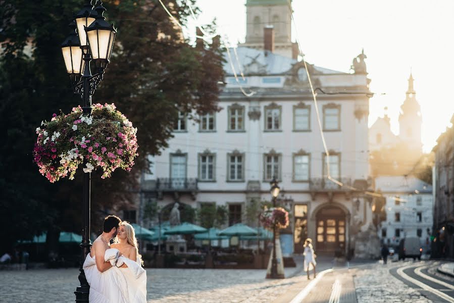 Vestuvių fotografas Mikola Cimbalyuk (mikolacimbal). Nuotrauka 2021 vasario 19