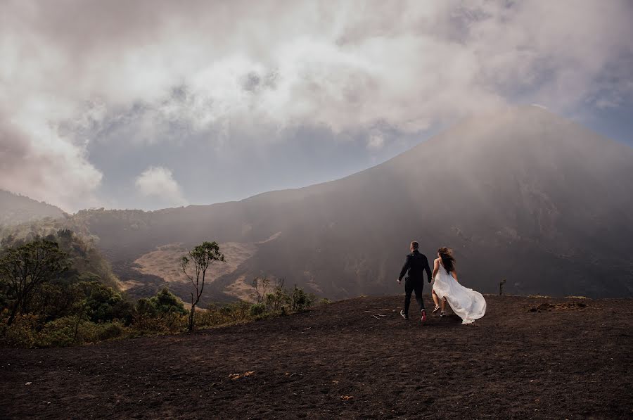 結婚式の写真家Abi De Carlo (abidecarlo)。2023 6月13日の写真