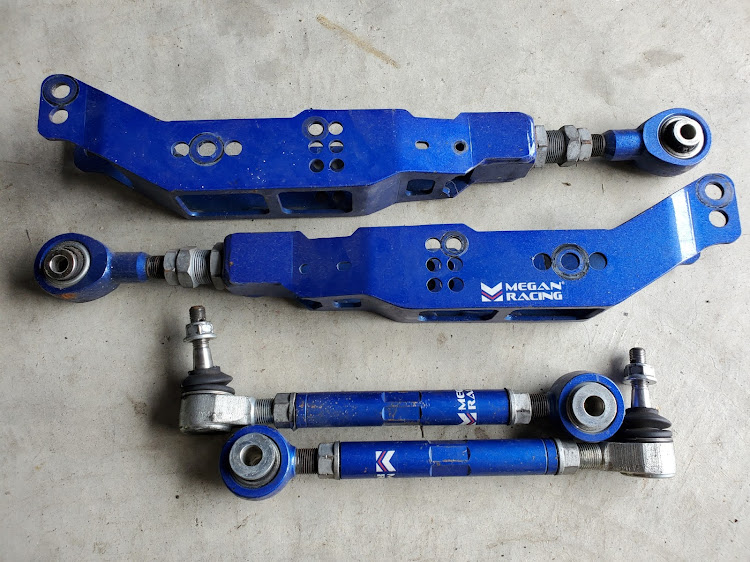 BRZの86BRZ・部品売ります・USパーツ売りますに関するカスタム事例の投稿画像1枚目