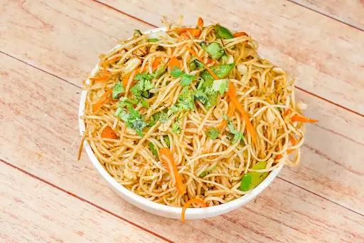 Veg Hakka Noodles