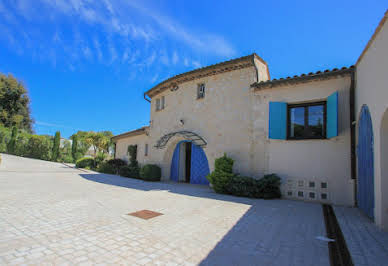 Maison avec piscine et terrasse 2