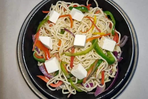 Paneer Hakka Noodles