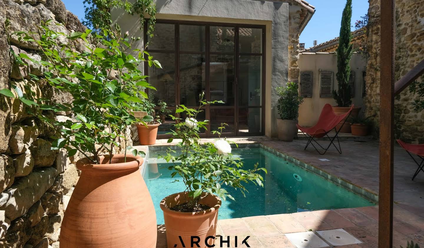 House with pool and terrace Grignan