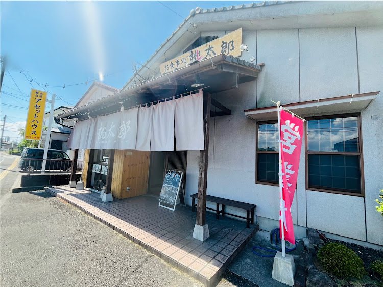 マッキーさんが投稿した夜勤行く前に・インスタ映えのお店美味かった・仲良いメンツとコラボ🎤🤣🤣に関するカスタム事例の投稿画像1枚目