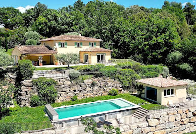 Villa avec piscine et jardin 6