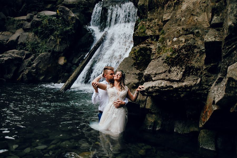 Wedding photographer Monika Machniewicz-Nowak (desirestudio). Photo of 29 August 2019