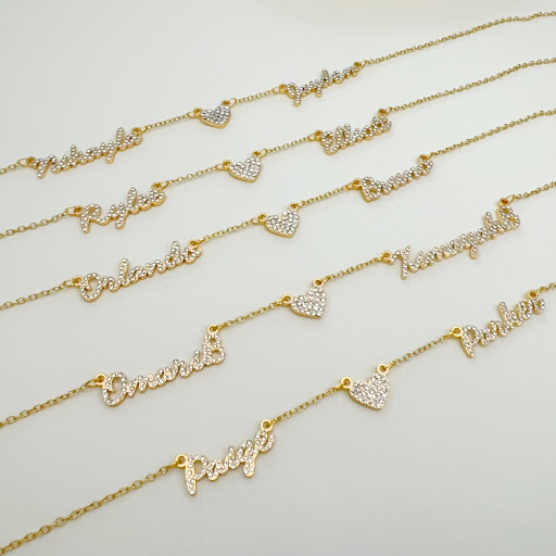 Title 6, Customized DIY Diamond Inlaid Multi Name Neckla...