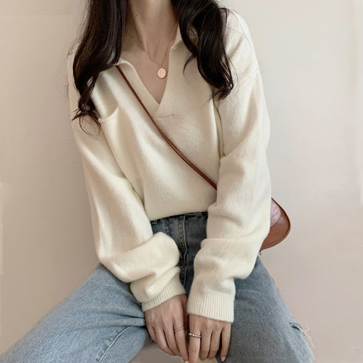 Title 2, Retro Loose And Lazy Soft Waxy Sweater With V-n...