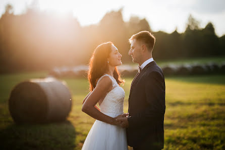 Photographe de mariage Jozef Závodník (dobrasvadba). Photo du 3 décembre 2021