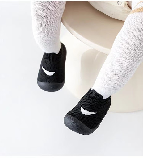 Title 2, Mesh breathable baby toddler shoes with soft, n...