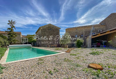 Maison avec piscine et terrasse 20