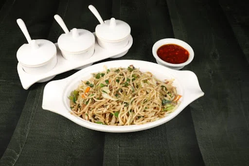 Veg Hakka Noodles