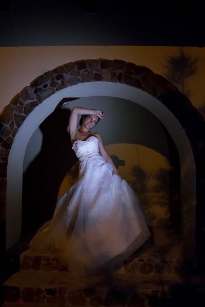 Wedding photographer Adrian Crisan (crisan). Photo of 5 September 2014