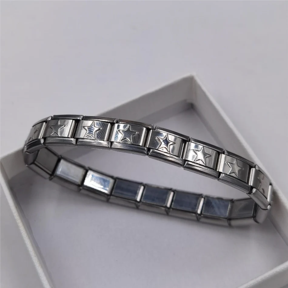 Bracelet en acier inoxydable étoile à cinq branches, un bijou élégant et durable pour un style moderne et attrayant, parfait pour toutes les occasions.