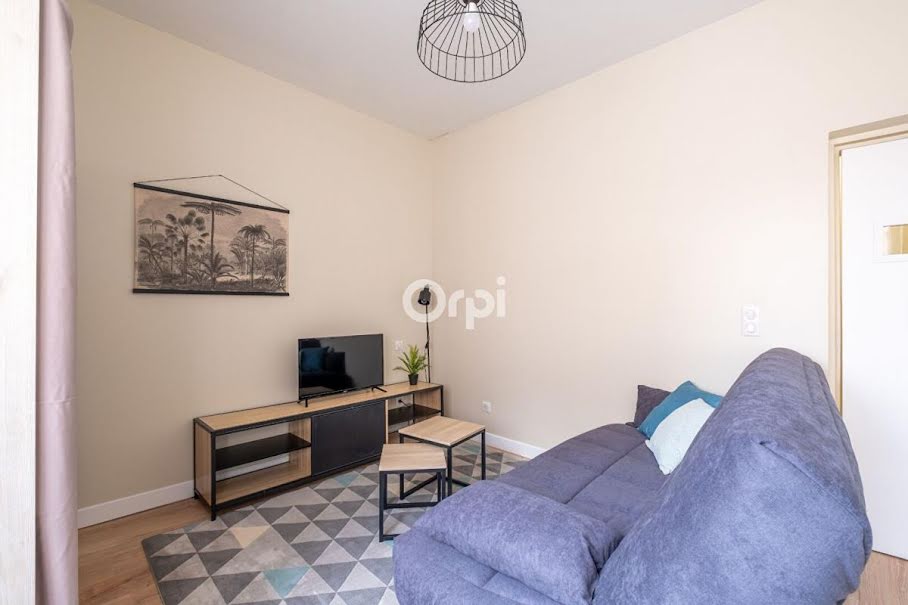 Location meublée appartement 1 pièce 39 m² à Limoges (87000), 410 €