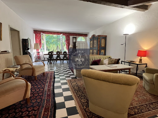 Maison avec piscine et jardin 4