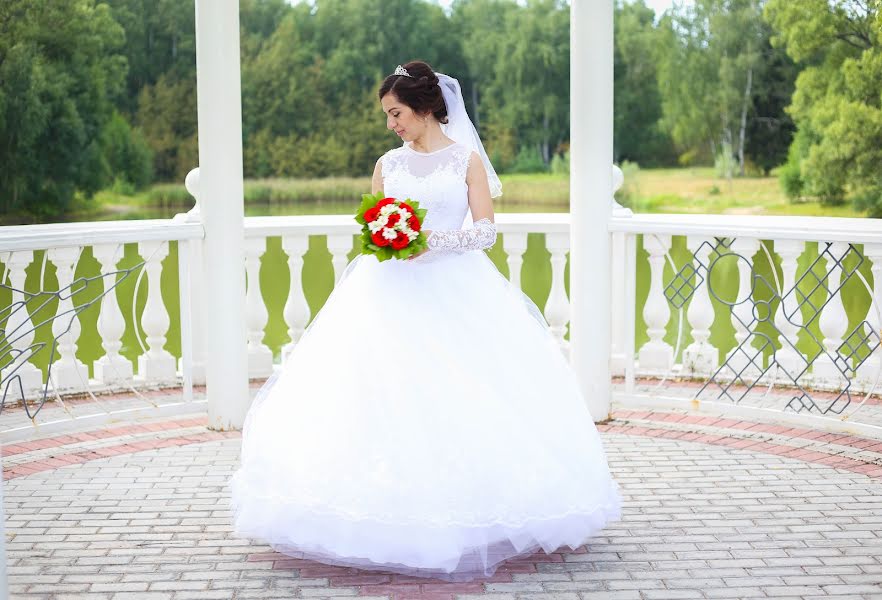 Fotografo di matrimoni Olga Simakina (simakina). Foto del 13 luglio 2016